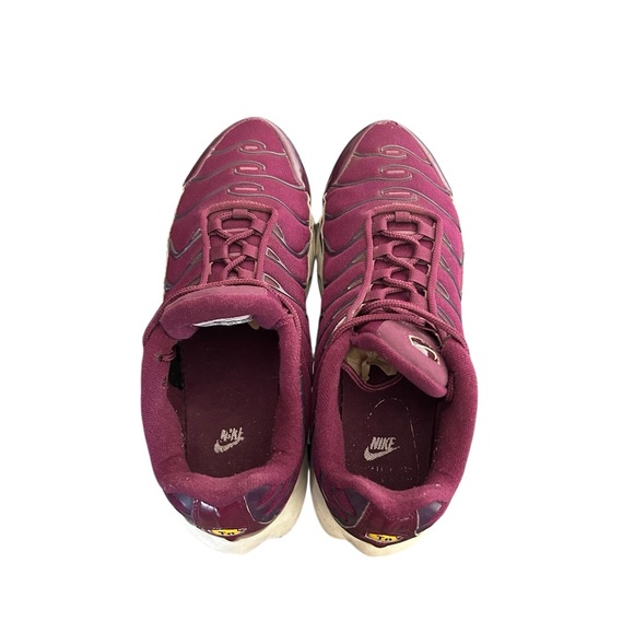 Nike Women’s Air Max Plus TN SE AV912-600 Team Red Shoes Sneakers Size 7.5 - Picture 11 of 12